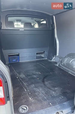 Мінівен Volkswagen Transporter 2012 в 