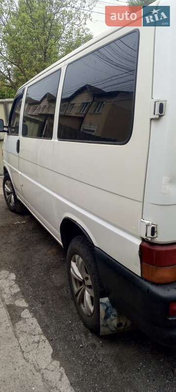 Минивэн Volkswagen Transporter 2000 в Киеве