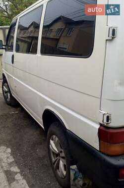 Минивэн Volkswagen Transporter 2000 в 
