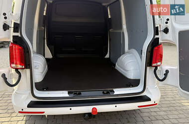 Грузовой фургон Volkswagen Transporter 2020 в 