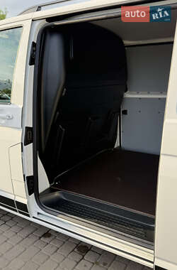 Грузовой фургон Volkswagen Transporter 2020 в 
