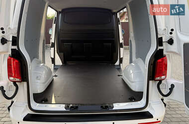 Грузовой фургон Volkswagen Transporter 2020 в 