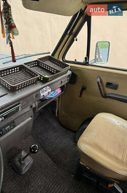 Мінівен Volkswagen Transporter 1987 в 