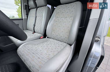 Минивэн Volkswagen Transporter 2013 в 