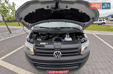 Минивэн Volkswagen Transporter 2013 в 
