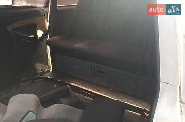 Минивэн Volkswagen Transporter 1983 в 