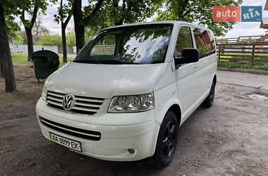 Вантажопасажирський фургон Volkswagen Transporter 2006 в Києві