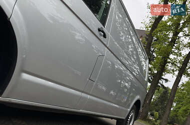 Грузовой фургон Volkswagen Transporter 2021 в 
