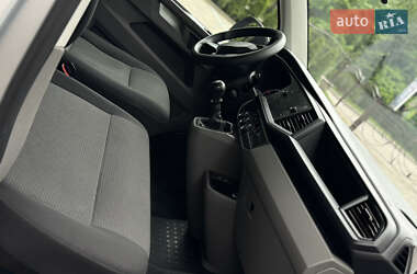 Грузовой фургон Volkswagen Transporter 2021 в 