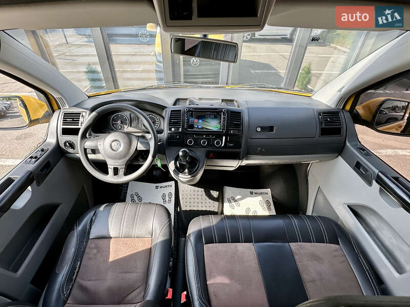 Грузопассажирский фургон Volkswagen Transporter 2013 в Кременчуге