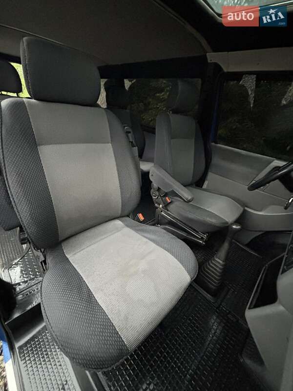 Минивэн Volkswagen Transporter 2001 в Яремче