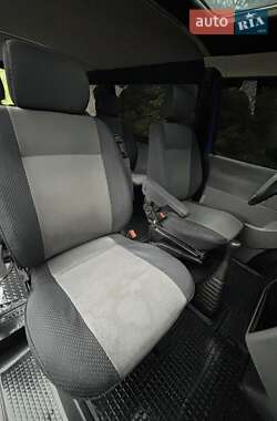 Минивэн Volkswagen Transporter 2001 в 