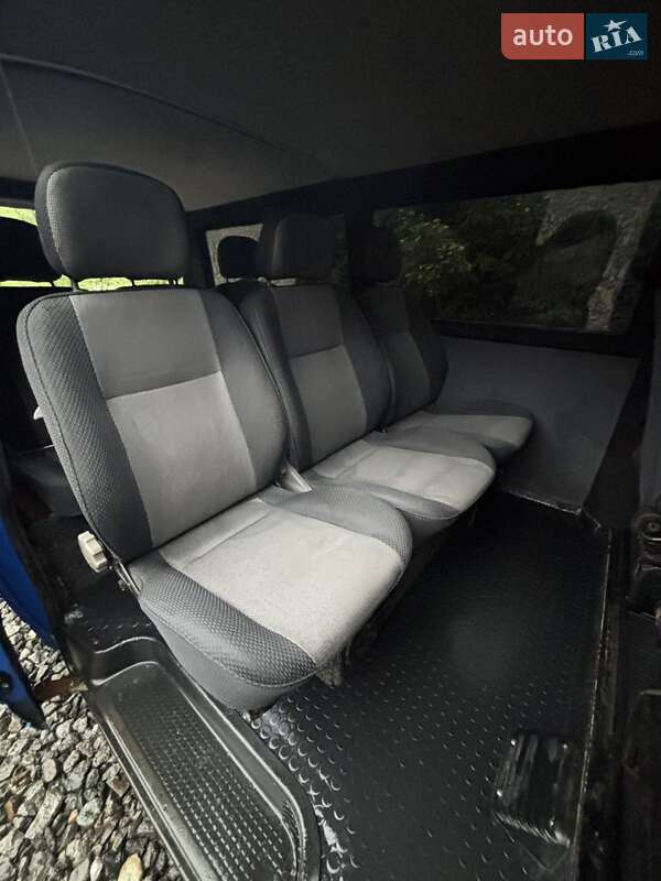 Минивэн Volkswagen Transporter 2001 в Яремче