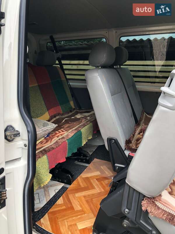 Минивэн Volkswagen Transporter 2005 в Черновцах