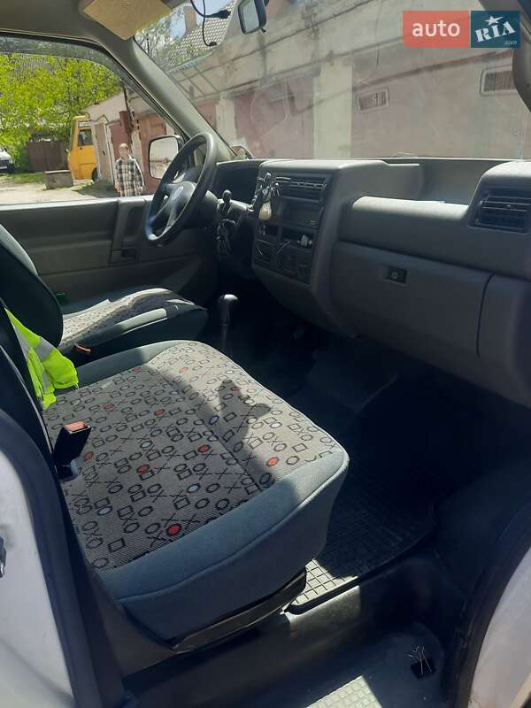 Мінівен Volkswagen Transporter 2000 в Києві фото 6 Мінівен Volkswagen Transporter 2000 в Києві