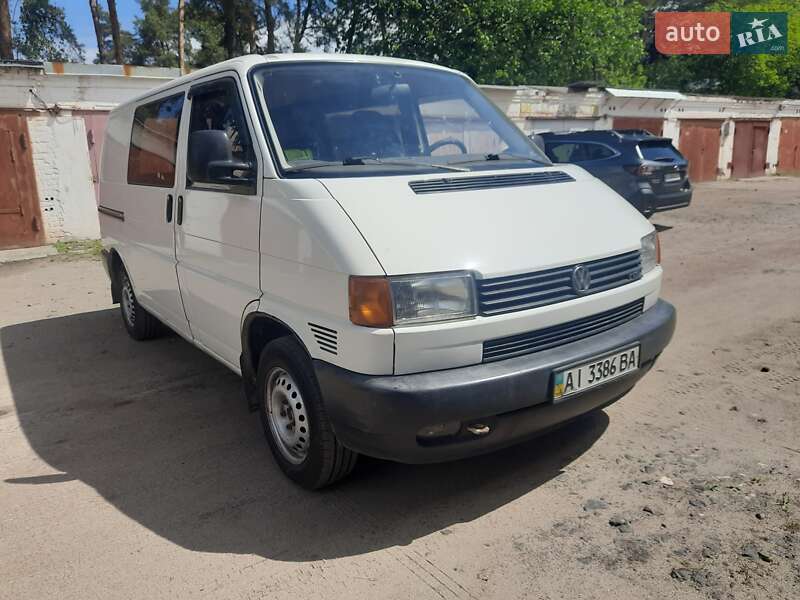 Минивэн Volkswagen Transporter 2000 в 