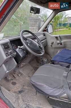 Минивэн Volkswagen Transporter 1997 в 