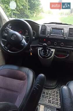 Мінівен Volkswagen Transporter 2016 в 