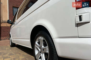 Мінівен Volkswagen Transporter 2010 в 
