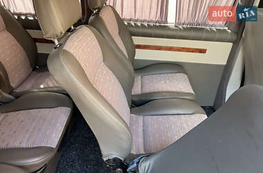Мінівен Volkswagen Transporter 2010 в 