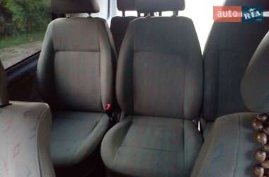 Мінівен Volkswagen Transporter 2000 в 