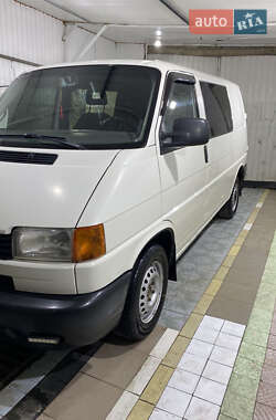 Минивэн Volkswagen Transporter 2001 в Косове