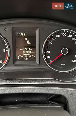 Мінівен Volkswagen Transporter 2012 в 