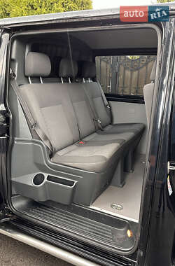 Мінівен Volkswagen Transporter 2012 в 