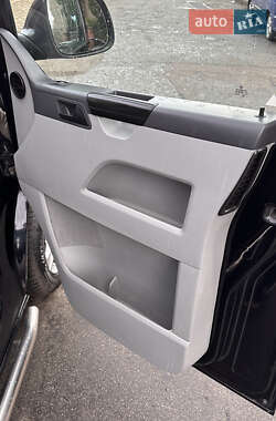 Мінівен Volkswagen Transporter 2012 в 