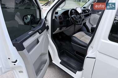 Минивэн Volkswagen Transporter 2016 в 