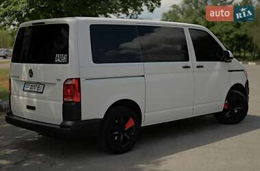 Минивэн Volkswagen Transporter 2016 в 