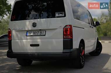 Минивэн Volkswagen Transporter 2016 в 