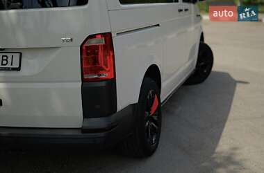 Минивэн Volkswagen Transporter 2016 в 