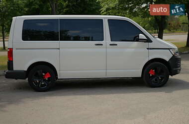 Минивэн Volkswagen Transporter 2016 в 