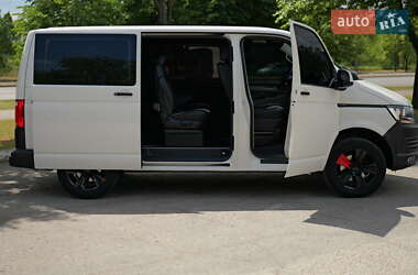 Минивэн Volkswagen Transporter 2016 в 