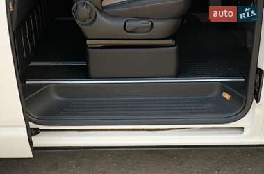 Минивэн Volkswagen Transporter 2016 в 