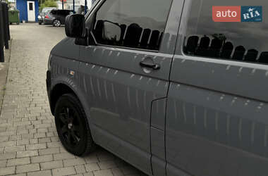 Мінівен Volkswagen Transporter 2013 в 