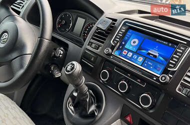 Мінівен Volkswagen Transporter 2013 в 