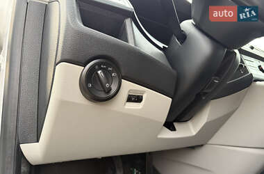 Вантажний фургон Volkswagen Transporter 2016 в 