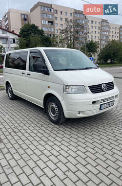 Минивэн Volkswagen Transporter 2004 в 