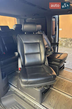 Минивэн Volkswagen Transporter 2016 в 
