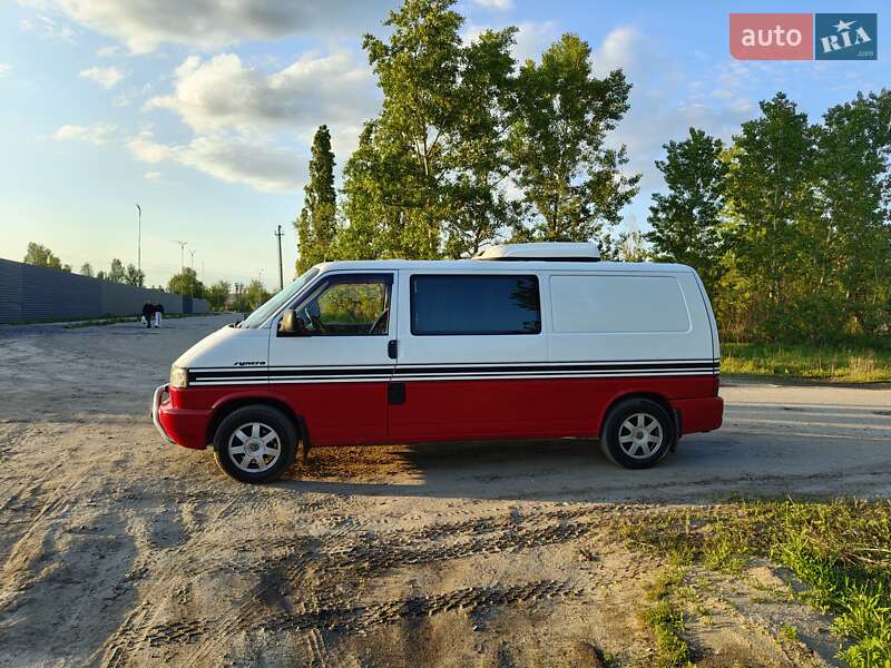 Грузопассажирский фургон Volkswagen Transporter 2000 в Харькове