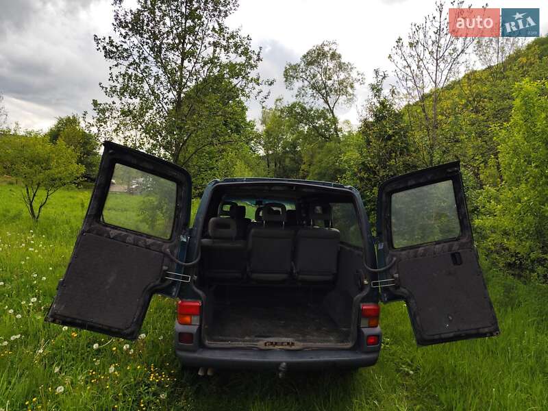 Минивэн Volkswagen Transporter 1999 в Долине