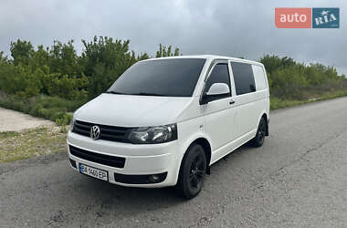 Грузопассажирский фургон Volkswagen Transporter 2015 в Помошной