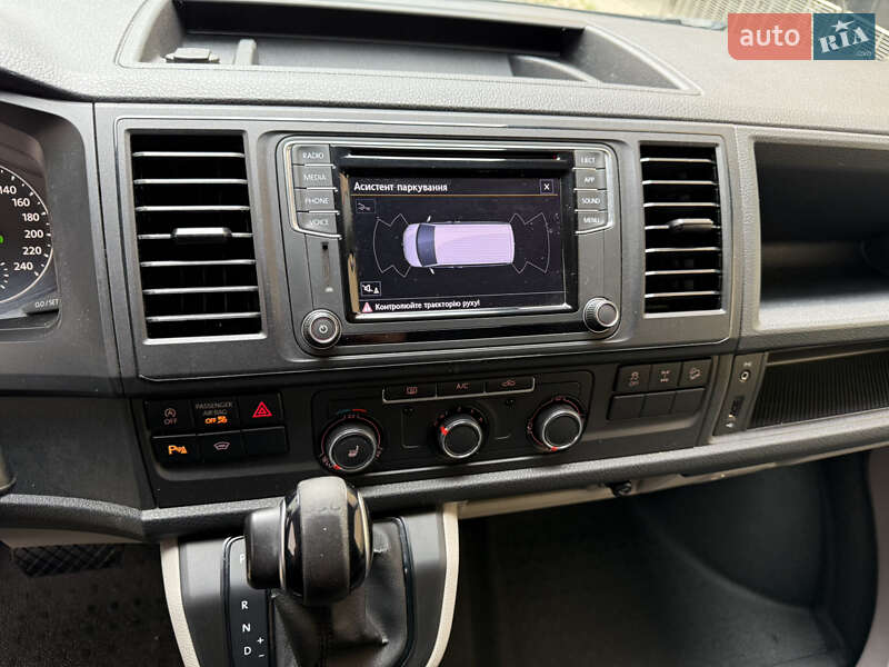 Вантажний фургон Volkswagen Transporter 2019 в Тячеві