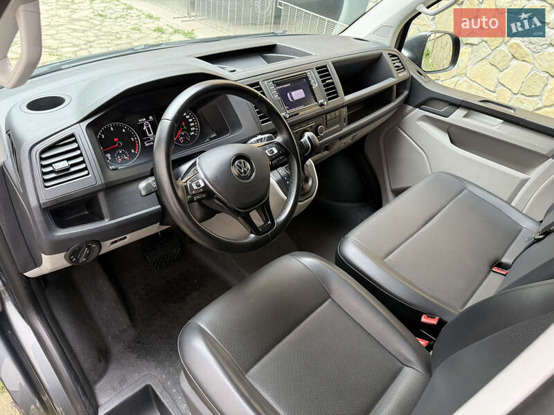 Вантажний фургон Volkswagen Transporter 2019 в Тячеві