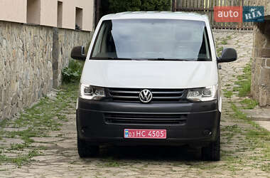 Минивэн Volkswagen Transporter 2015 в 