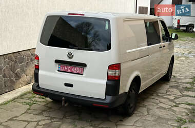Минивэн Volkswagen Transporter 2015 в 