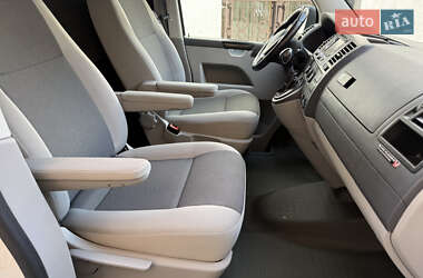 Минивэн Volkswagen Transporter 2015 в 