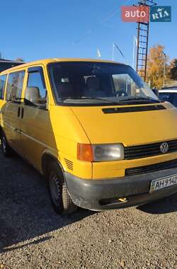 Мінівен Volkswagen Transporter 2000 в Чернівцях